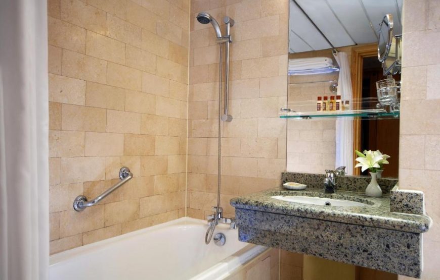 Classic, Guest room, Single Bed, City view