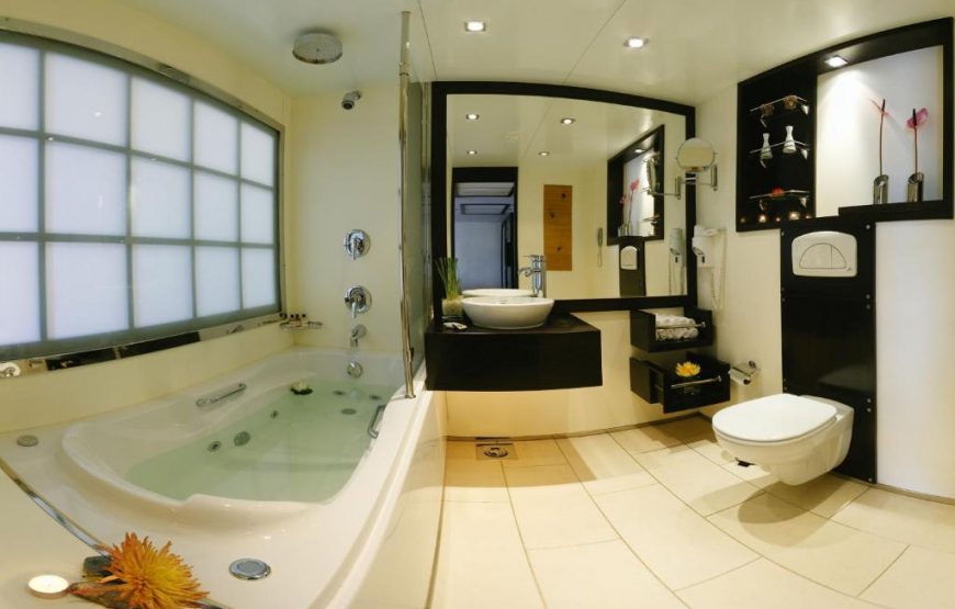 Double or Twin Cabin