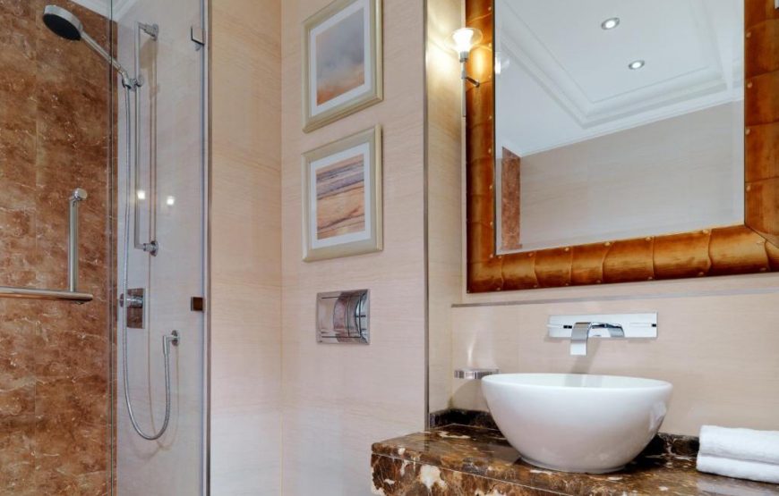 Deluxe, Guest room, Single Bed, Pool view, Balcony