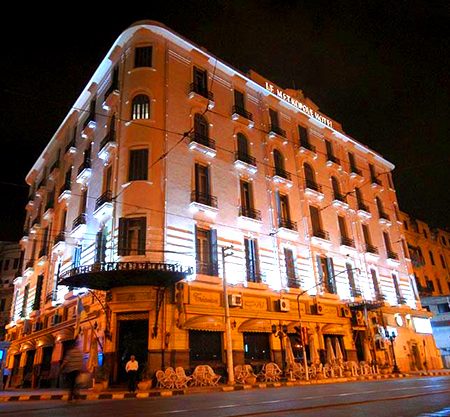 Paradise Inn Windsor Palace Hotel